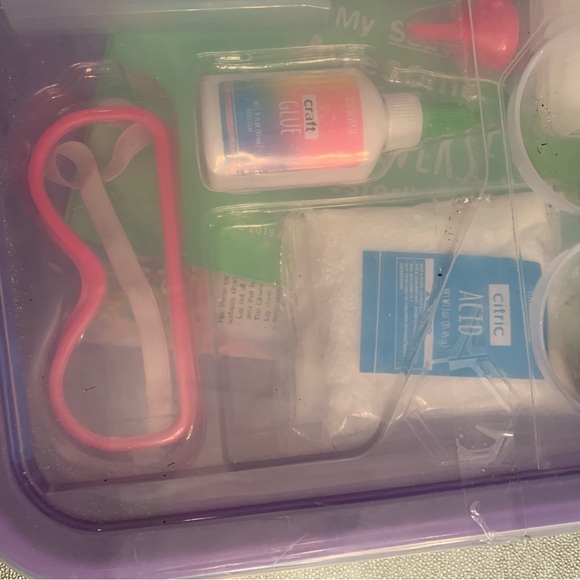 You*Niverse Ultimate Chemistry Set - Picture 4 of 7